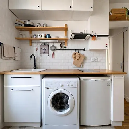 Cocon Pittoresque Sur Cour A Belleville - 2 Pers