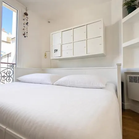 Cocon Pittoresque Sur Cour A Belleville - 2 Pers